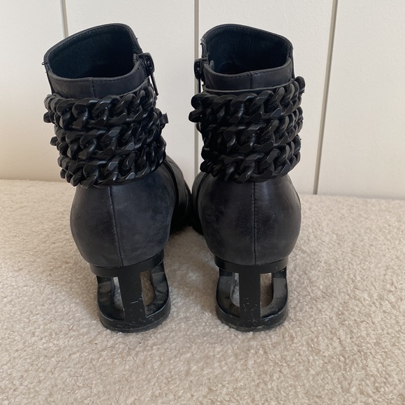 Jeffrey Campbell booties - Picture 2 of 5